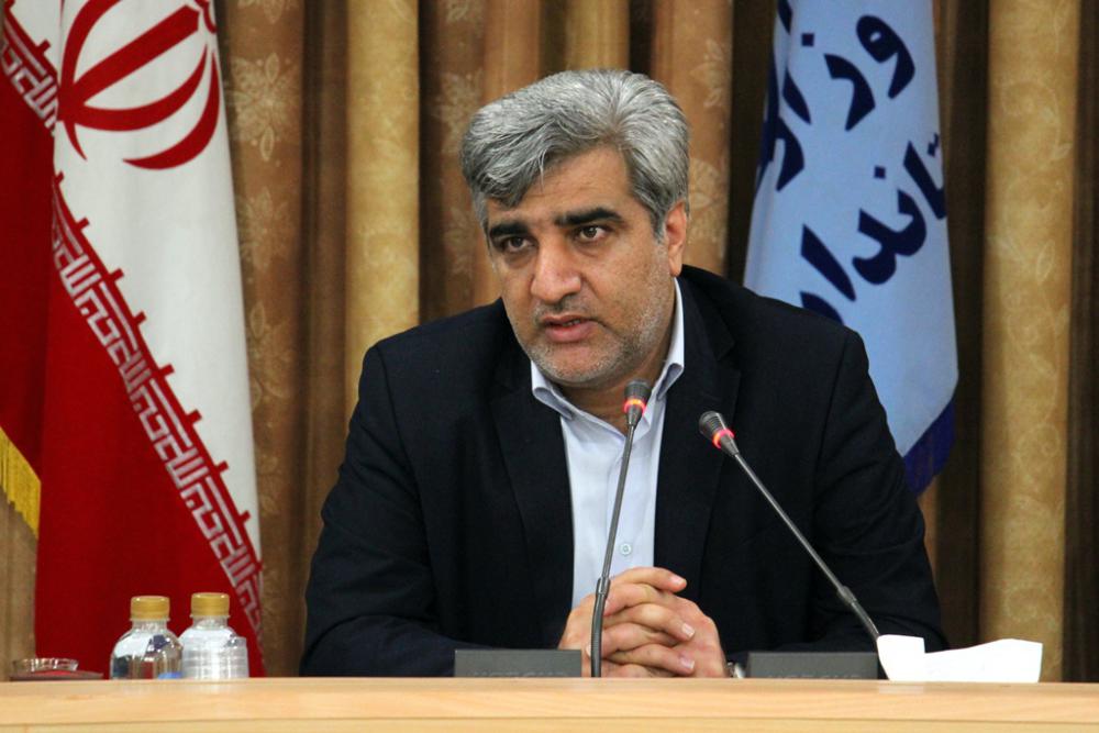 مدیریت فضاهای فرهنگی و هنری دولتی به هنرمندان واگذار شود